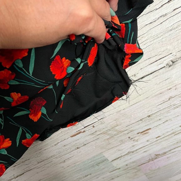 Karl lagerfeld blouse black red floral size 4 - Picture 6 of 10